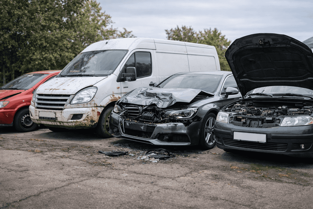 Welche Fahrzeuge ? die Autoverwertung in Coesfeld  übernimmt – Teileträger bis Motorschaden